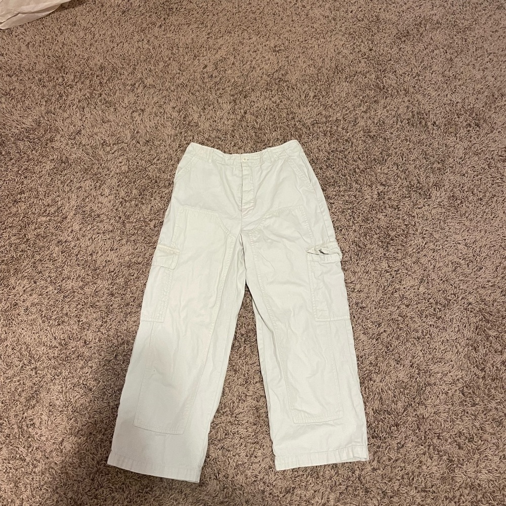 Cream color, size 8 universal threads cargo pants
